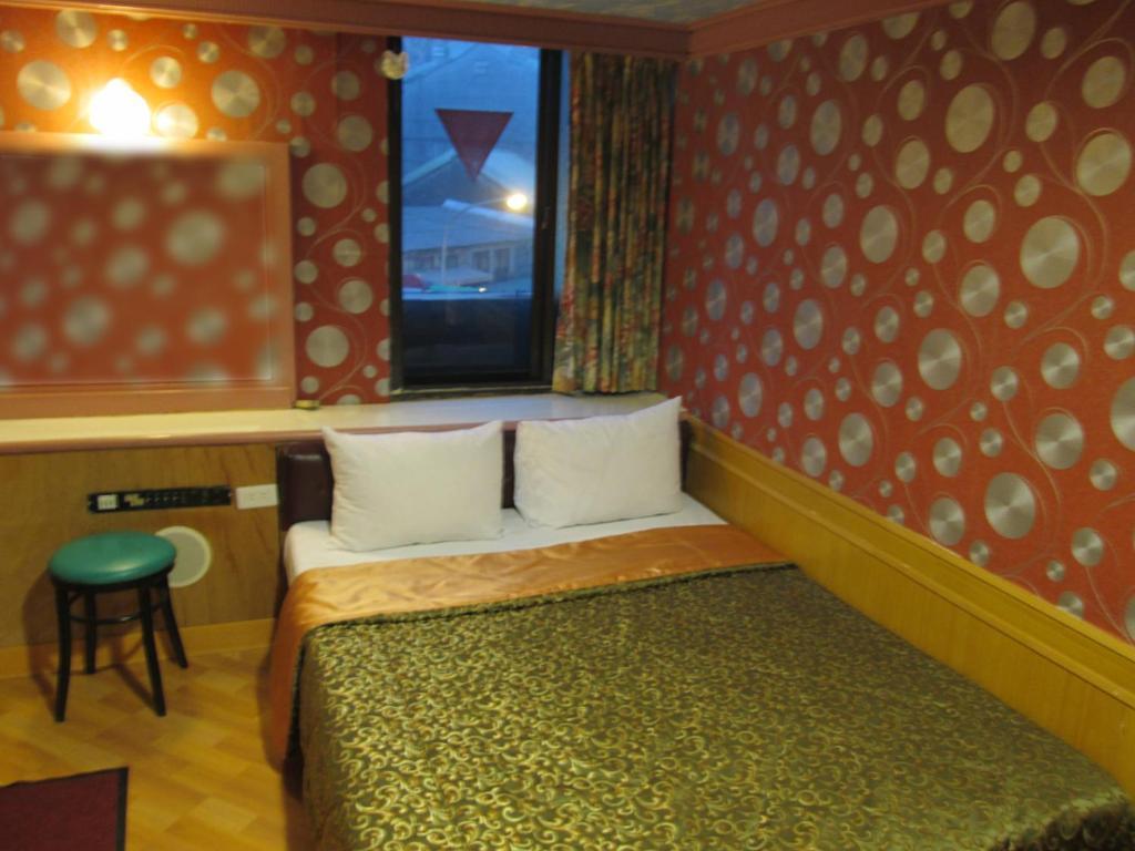 One Plus One Hotel Тайбей Номер фото