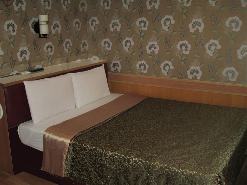 One Plus One Hotel Тайбей Екстер'єр фото